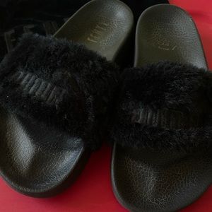 Black Puma Fur Slide Rihanna Fenty